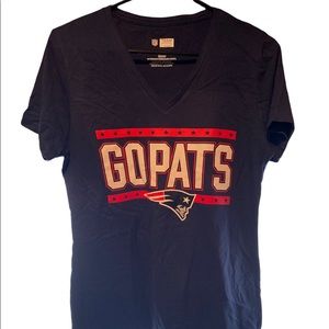 Women’s V-Neck Patriots t-shirt
